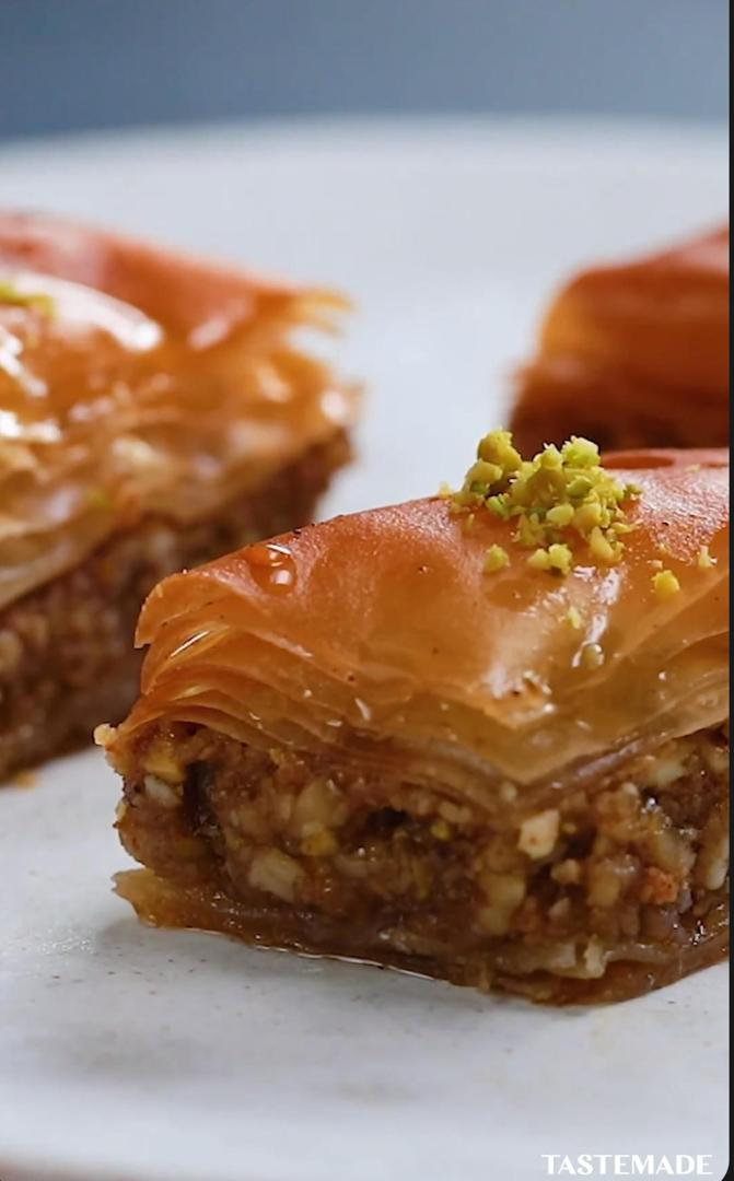 تصویر جلد آگهی